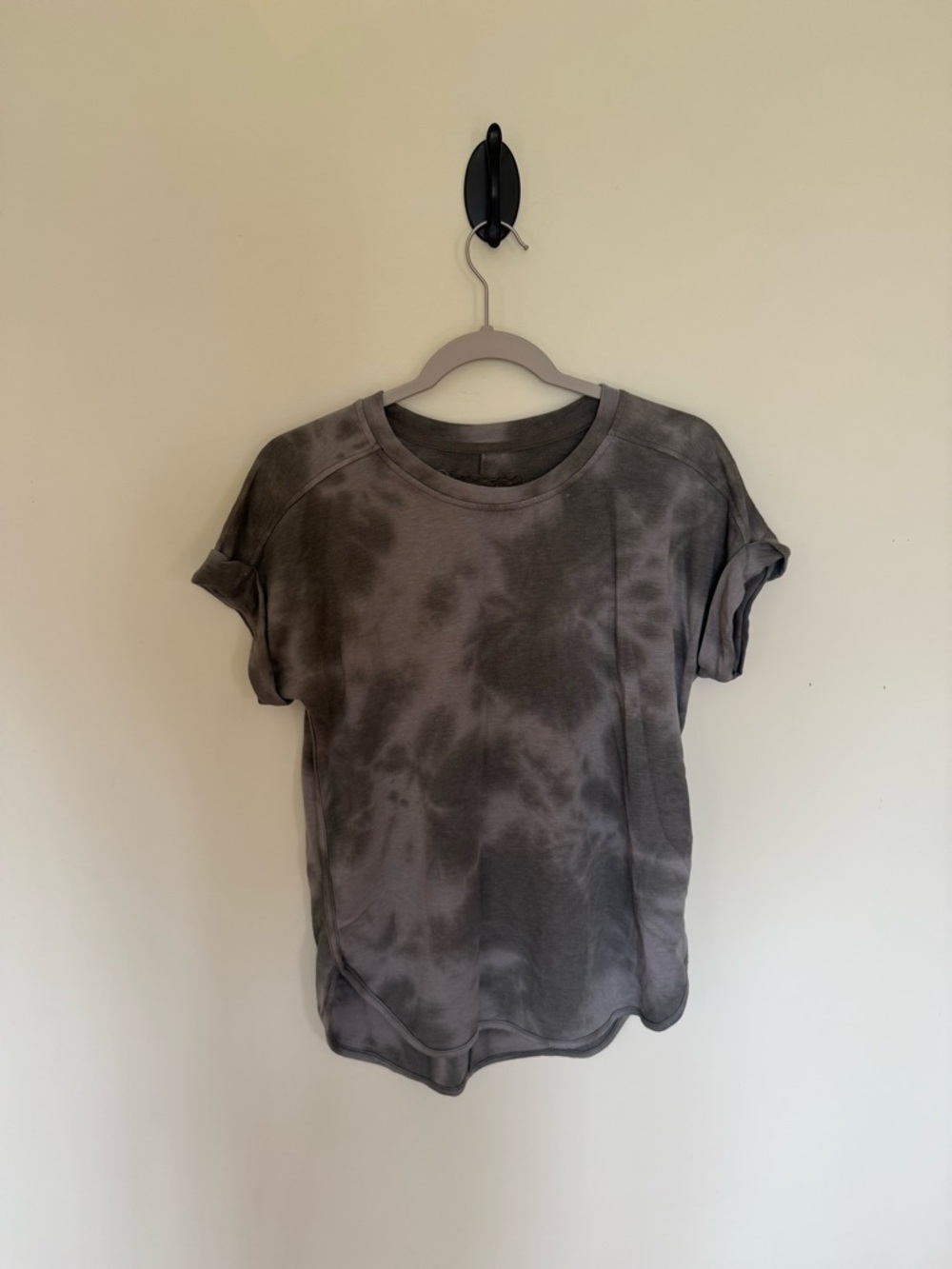 Cupio Gray Tie-Dye Short Sleeve Crewneck Tee